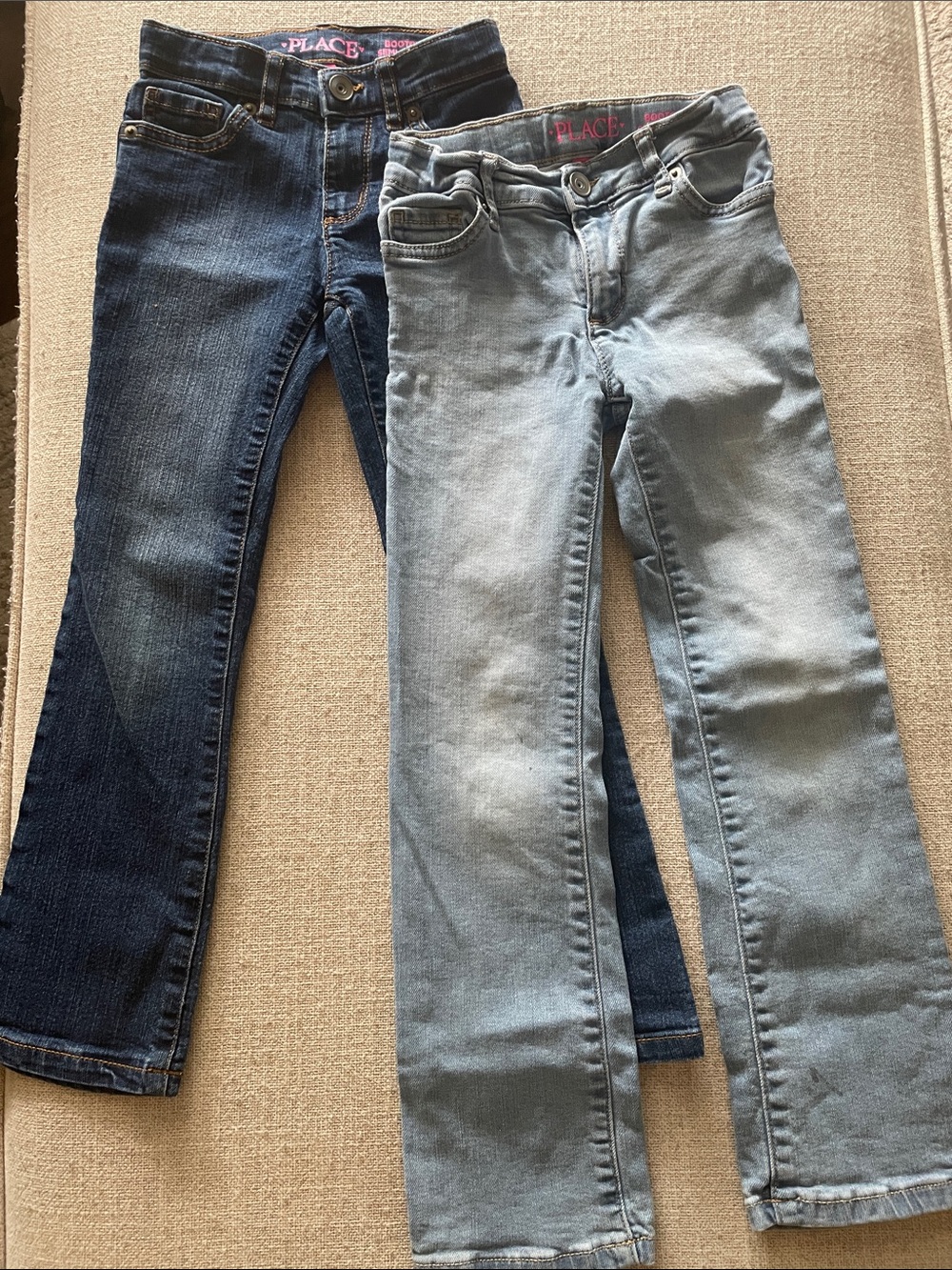 Set of 2 The Childrens Place Girls' Denim Jeans in Dark Blue and Light Blue